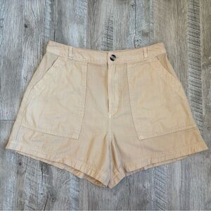 Universal Thread Women's Beige Shorts